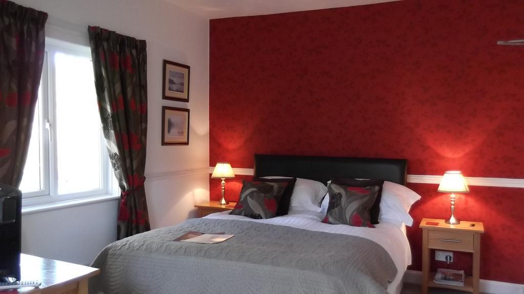 Lyndhurst Guest House Улверстон Номер фото